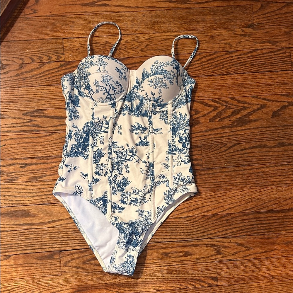 Commense one Piece Swimsuit